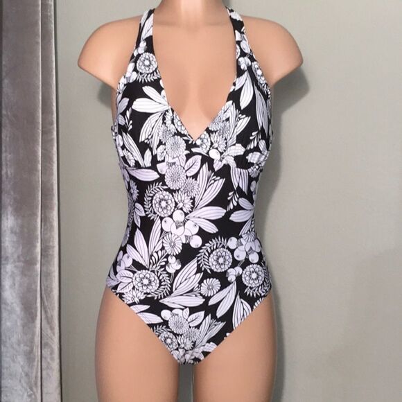 La Blanca floral swimsuit.  NWOT - Picture 1 of 6